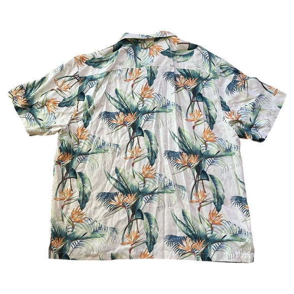 Tommy Bahama Hawaiian 100% Silk Original Fit Button Up Shirt - Picture 7 of 7
